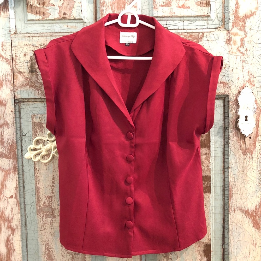 NWOT, Banned Apparel- 50’s button front blouse